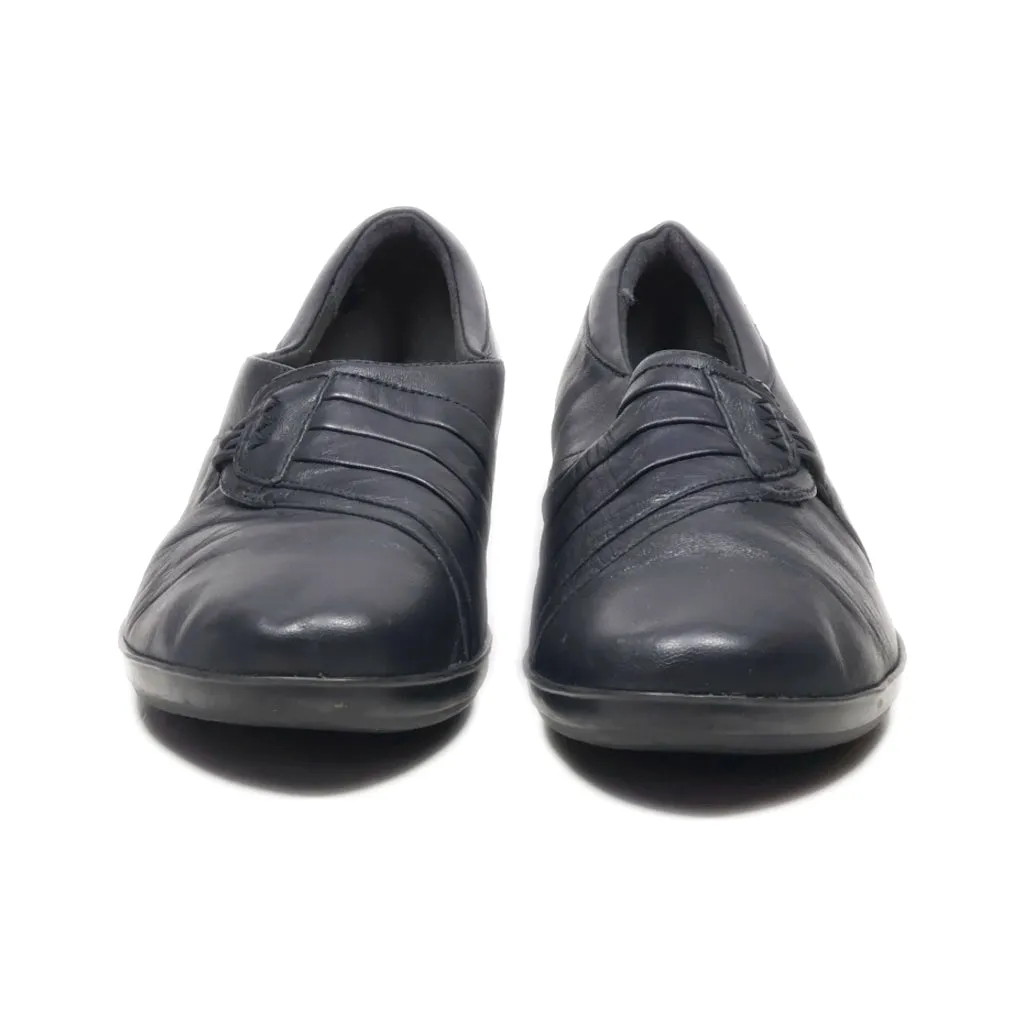 Clarks Cushion Soft Loafers Leather Black Colour For Women