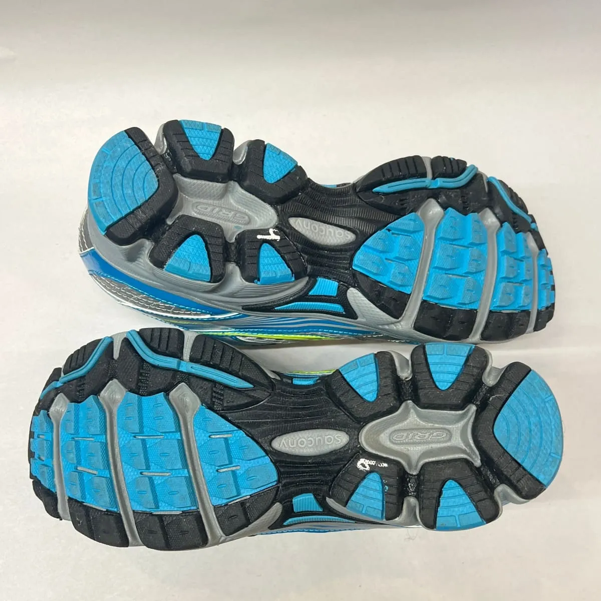 Women's Saucony •Cohesion 5• Running Shoe • Blue/Gray/Green Size 9M - Preowned